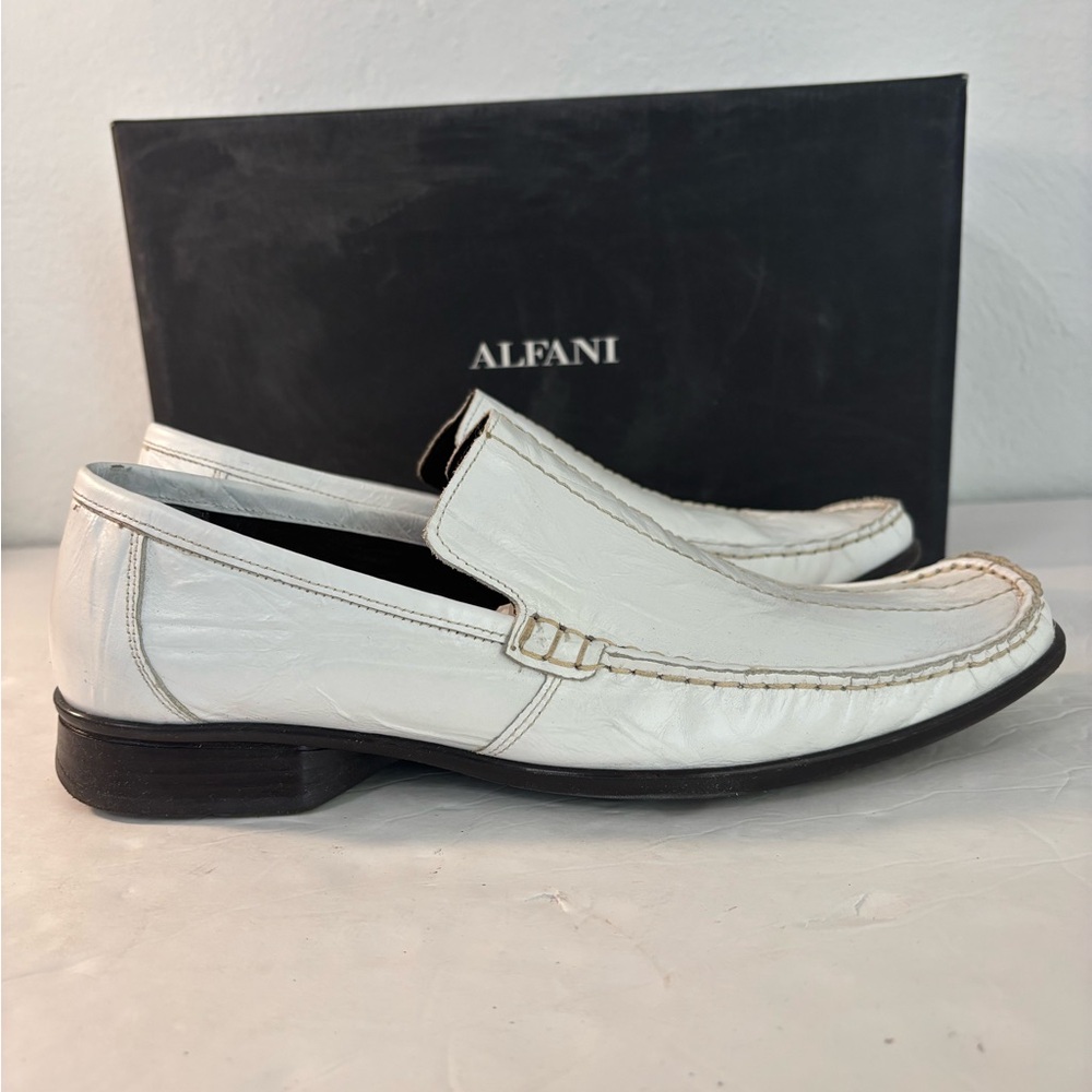 ALFANI Daytona White Leather Slip-on Shoes Size 7 - Picture 3 of 9